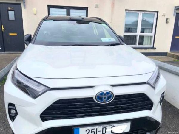 Toyota RAV4 SUV, Petrol Hybrid, 2025, White