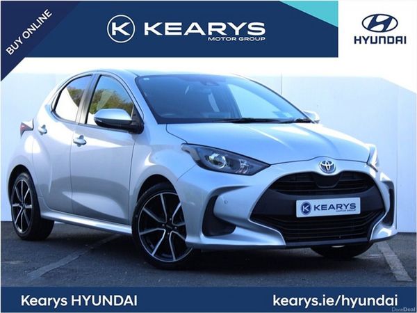 Toyota Yaris Hatchback, Petrol Hybrid, 2021, Silver