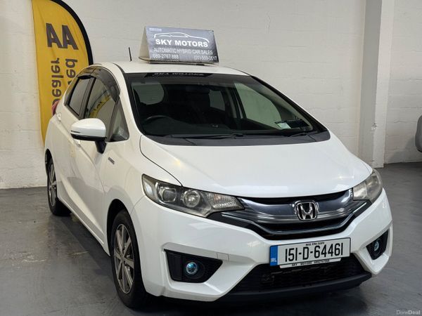 Honda Fit Hatchback, Petrol Hybrid, 2015, White