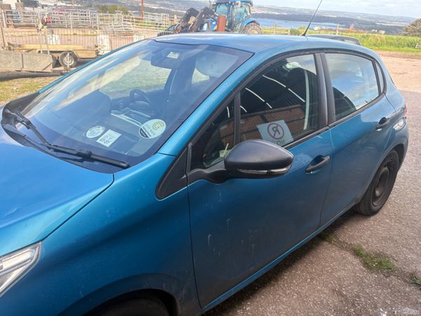 Peugeot 208 Hatchback, Petrol, 2013, Blue