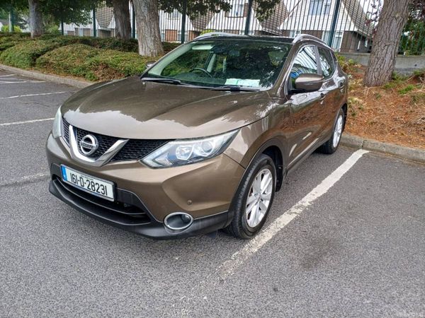 Nissan Qashqai Hatchback, Diesel, 2016, Brown