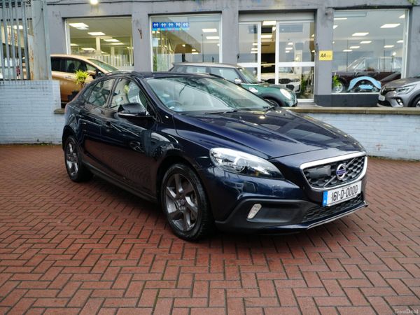 Volvo V40 Hatchback, Diesel, 2016, Blue
