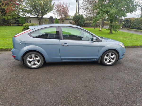 Ford Focus Hatchback, Petrol, 2008, Grey