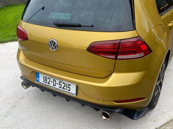 Volkswagen Golf Estate, Diesel, 2018, Yellow