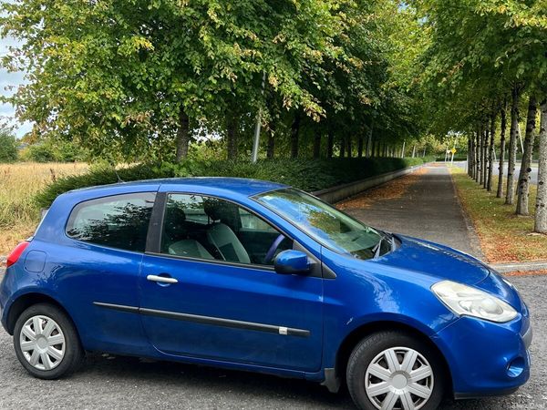 Renault Clio Hatchback, Ethanol Petrol, 2011, Blue