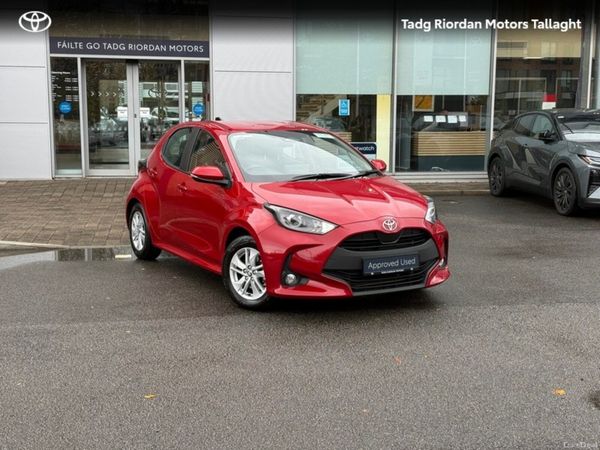 Toyota Yaris Hatchback, Petrol Hybrid, 2026, Red