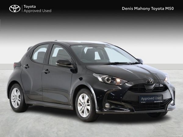 Toyota Yaris Hatchback, Petrol Hybrid, 2026, Black