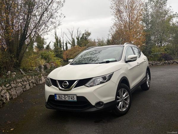 Nissan Qashqai Hatchback, Petrol, 2016, White
