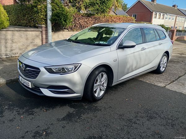 Vauxhall Insignia Estate, Diesel, 2018, Silver