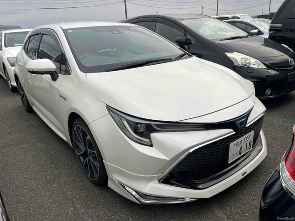 Toyota Corolla Hatchback, Petrol Hybrid, 2018, White
