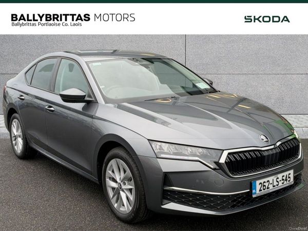Skoda Octavia Saloon, Petrol, 2026, Grey