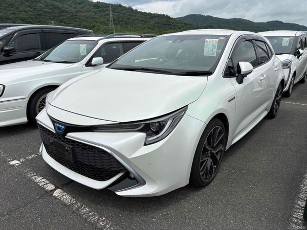Toyota Corolla Hatchback, Petrol Hybrid, 2019, White
