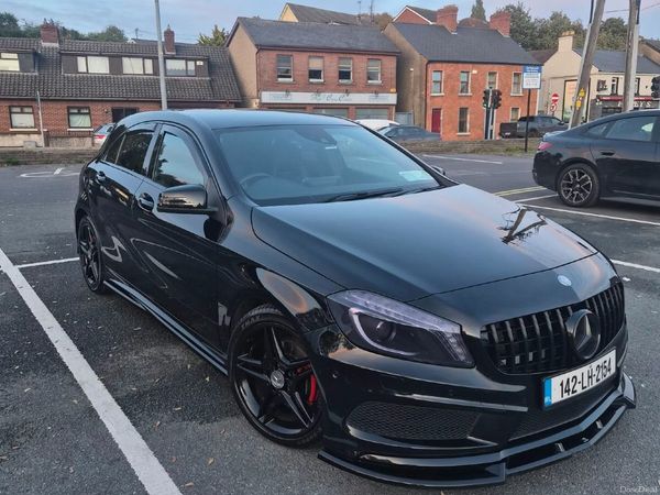 Mercedes-Benz A-Class Hatchback, Petrol, 2014, Black