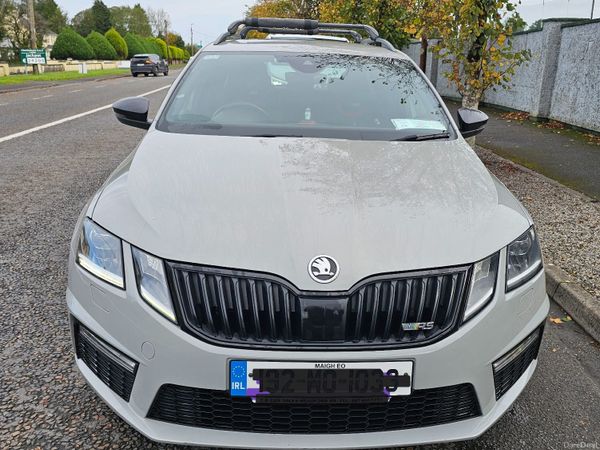 Skoda Octavia Estate, Diesel, 2019, Grey