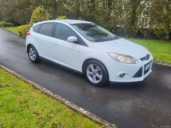 Ford Focus Hatchback, Diesel, 2015, White