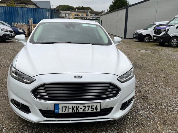 Ford Mondeo Hatchback, Diesel, 2017, White