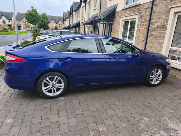 Ford Mondeo Hatchback, Diesel, 2017, Blue
