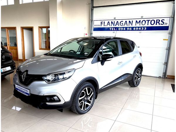Renault Captur Hatchback, Petrol, 2019, Grey