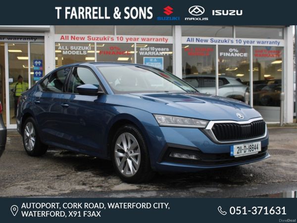 Skoda Octavia Hatchback, Petrol, 2021, Blue