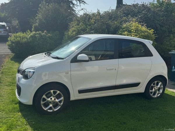 Renault Twingo Hatchback, Petrol, 2015, White