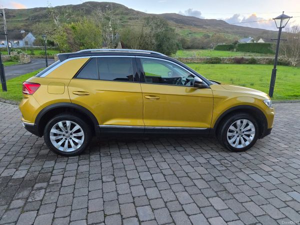 Volkswagen T-Roc SUV, Petrol, 2019, Yellow