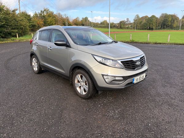 Kia Sportage SUV, Diesel, 2014, Silver