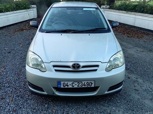 Toyota Corolla Hatchback, Diesel, 2004, Silver