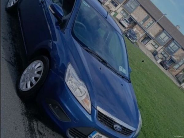 Ford Focus Saloon, Petrol, 2008, Blue