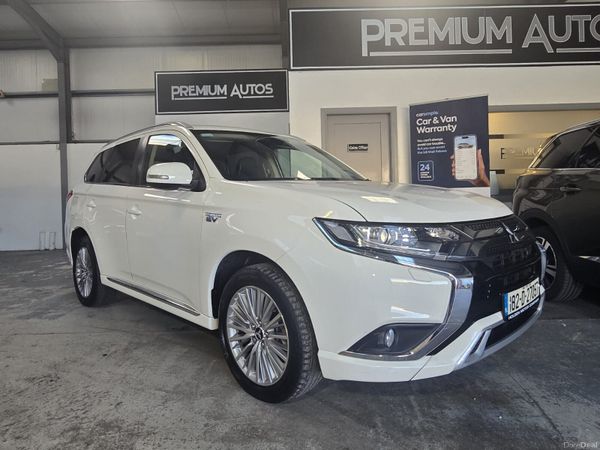 Mitsubishi Outlander SUV, Petrol Plug-in Hybrid, 2018, White