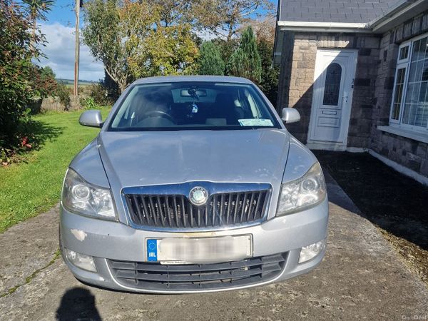 Skoda Octavia Saloon, Diesel, 2011, Silver