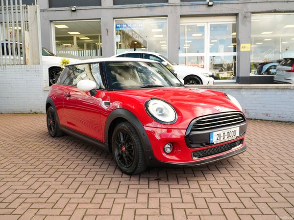 Mini Cooper Hatchback, Diesel, 2021, Red