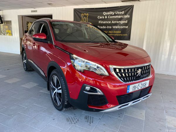 Peugeot 3008 MPV, Petrol, 2019, Red