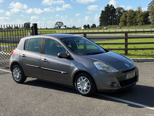 Renault Clio Hatchback, Ethanol Petrol, 2011, Grey