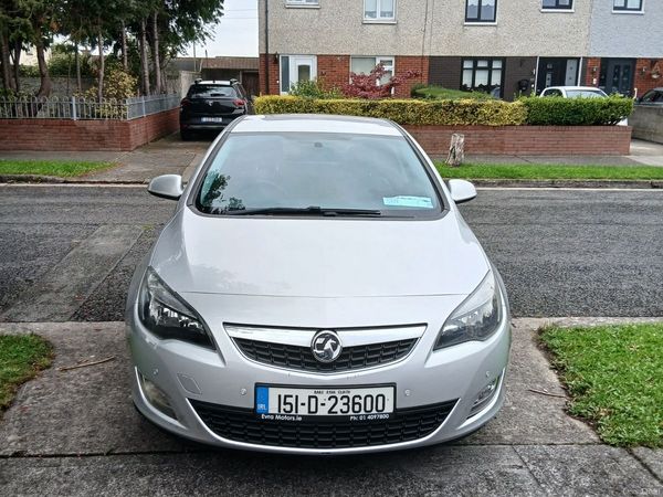 Opel Astra Hatchback, Diesel, 2015, Silver