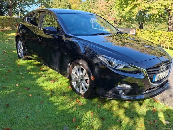 Mazda Mazda3 Saloon, Diesel, 2014, Red