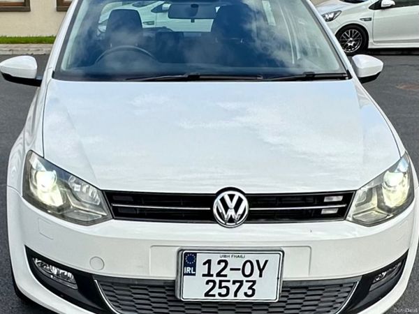 Volkswagen Polo Hatchback, Petrol, 2012, White