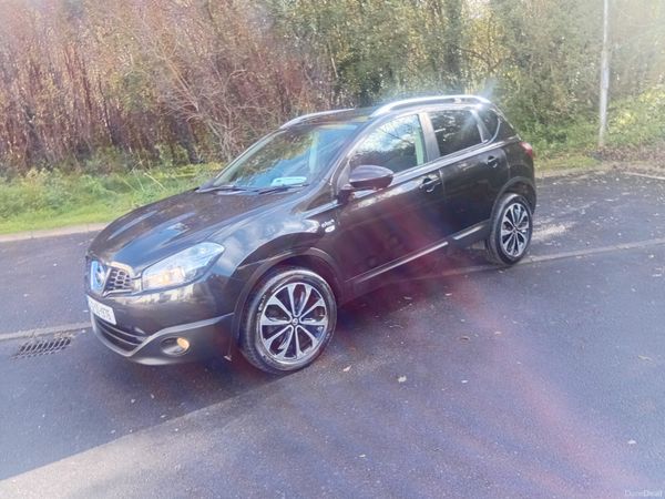 Nissan Qashqai Hatchback, Diesel, 2012, Black