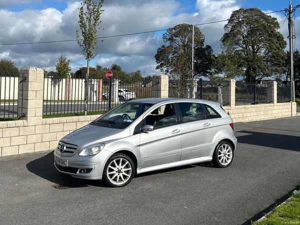 Mercedes-Benz B-Class MPV, Petrol, 2008, Silver