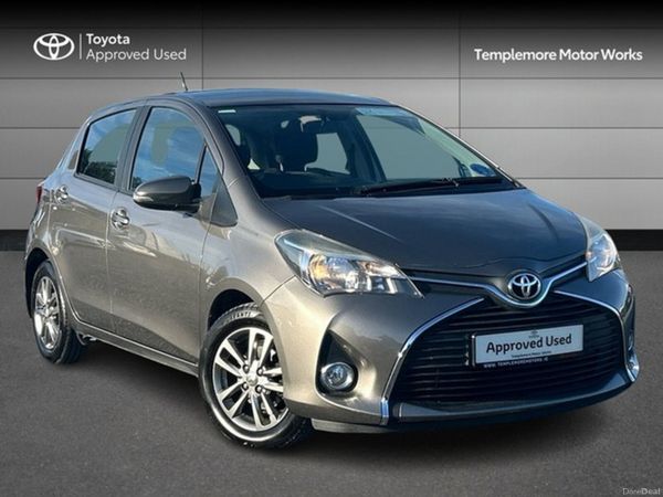 Toyota Yaris Hatchback, Petrol, 2016, Bronze