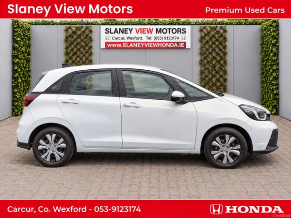 Honda Jazz Hatchback, Petrol Hybrid, 2025, White