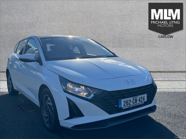 Hyundai i20 Hatchback, Petrol, 2026, White