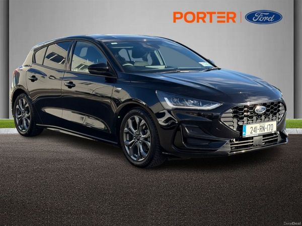 Ford Focus Hatchback, Diesel, 2024, Black