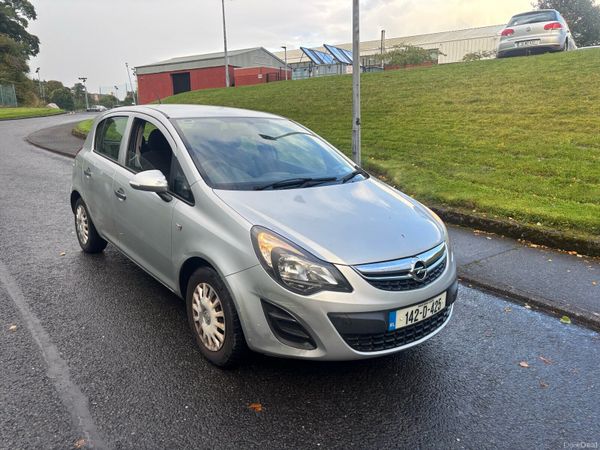 Opel Corsa Hatchback, Petrol, 2014, Silver