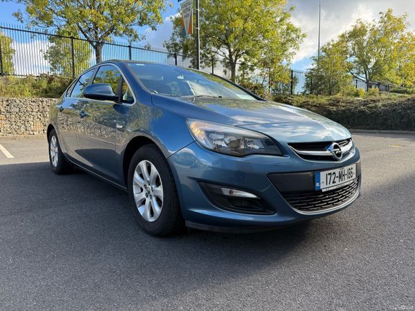 Opel Astra Saloon, Petrol, 2017, Blue