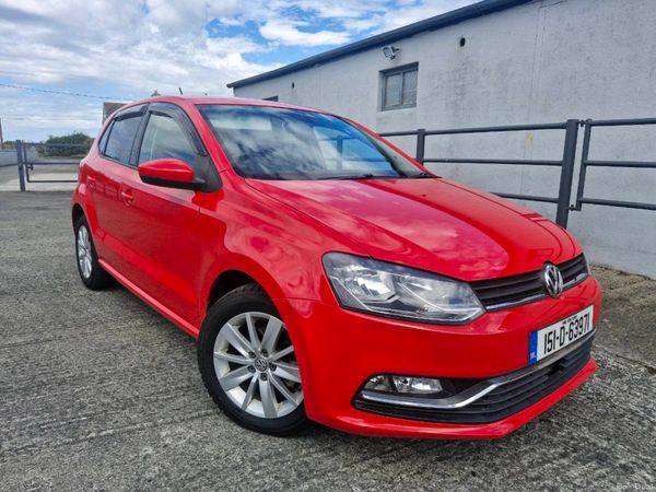 Volkswagen Polo Hatchback, Petrol, 2015, Red