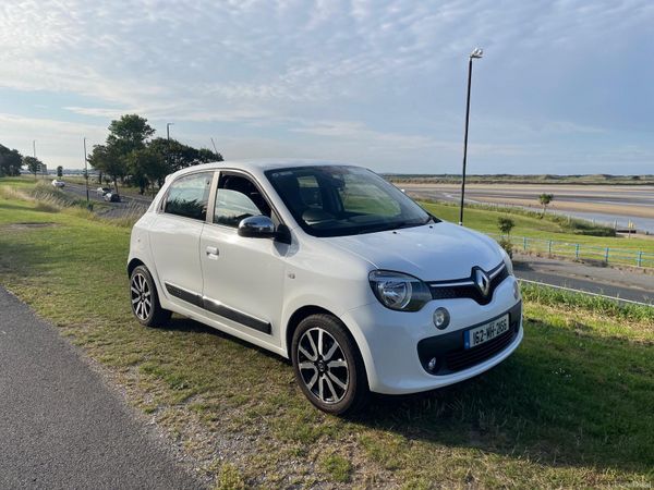 Renault Twingo Hatchback, Petrol, 2016, White
