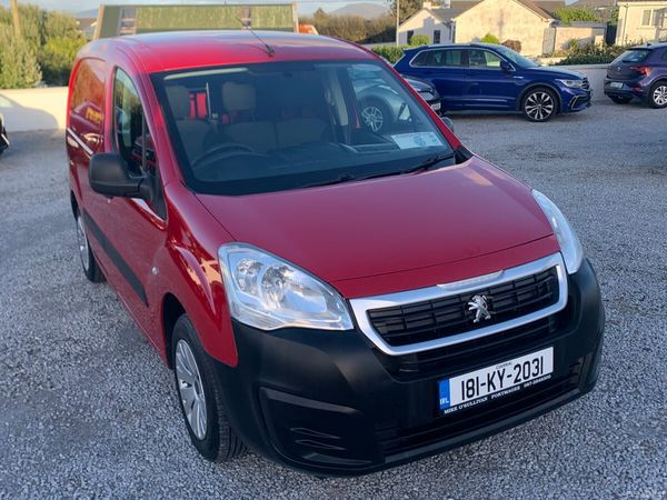 Peugeot Partner MPV, Diesel, 2018, Red