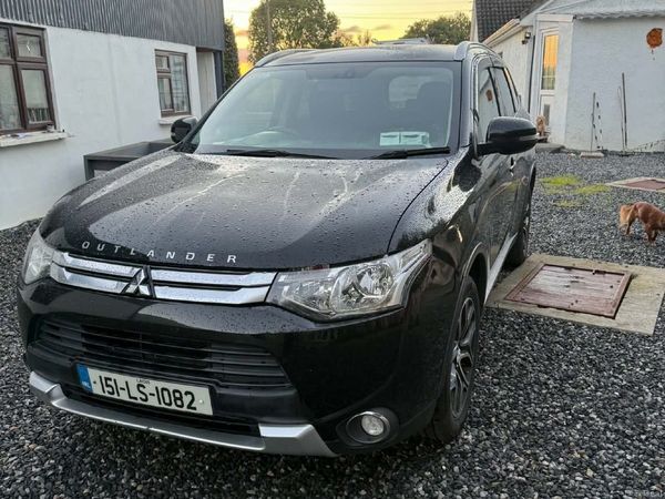 Mitsubishi Outlander SUV, Diesel, 2015, Black