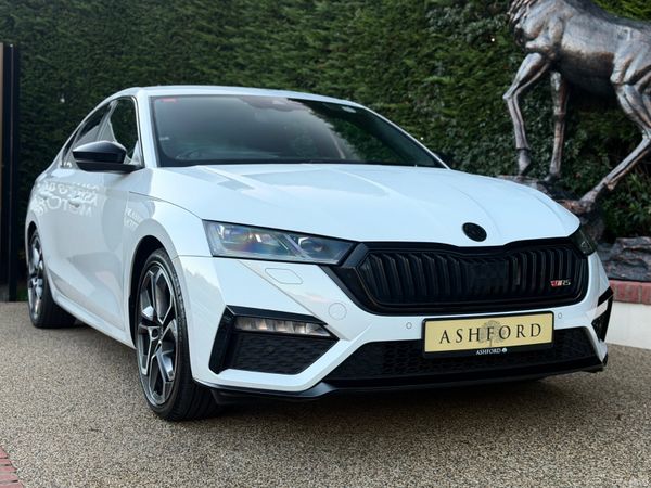 Skoda Octavia Saloon, Diesel, 2024, White
