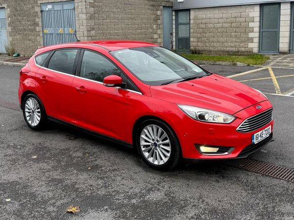 Ford Focus Hatchback, Diesel, 2016, Red